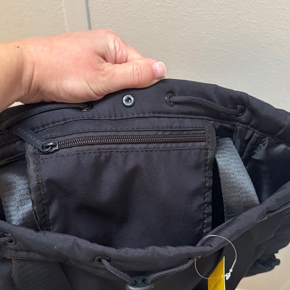 Beyond Yoga Black Convertible Drawstring Gym Bag Tote Backpack BEY-FA-042 - Picture 8 of 8